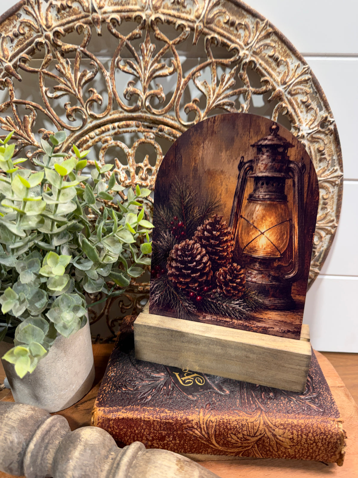 Rustic Lantern Christmas Arch Sign - 5 x 7 UV-Printed Wood Decor