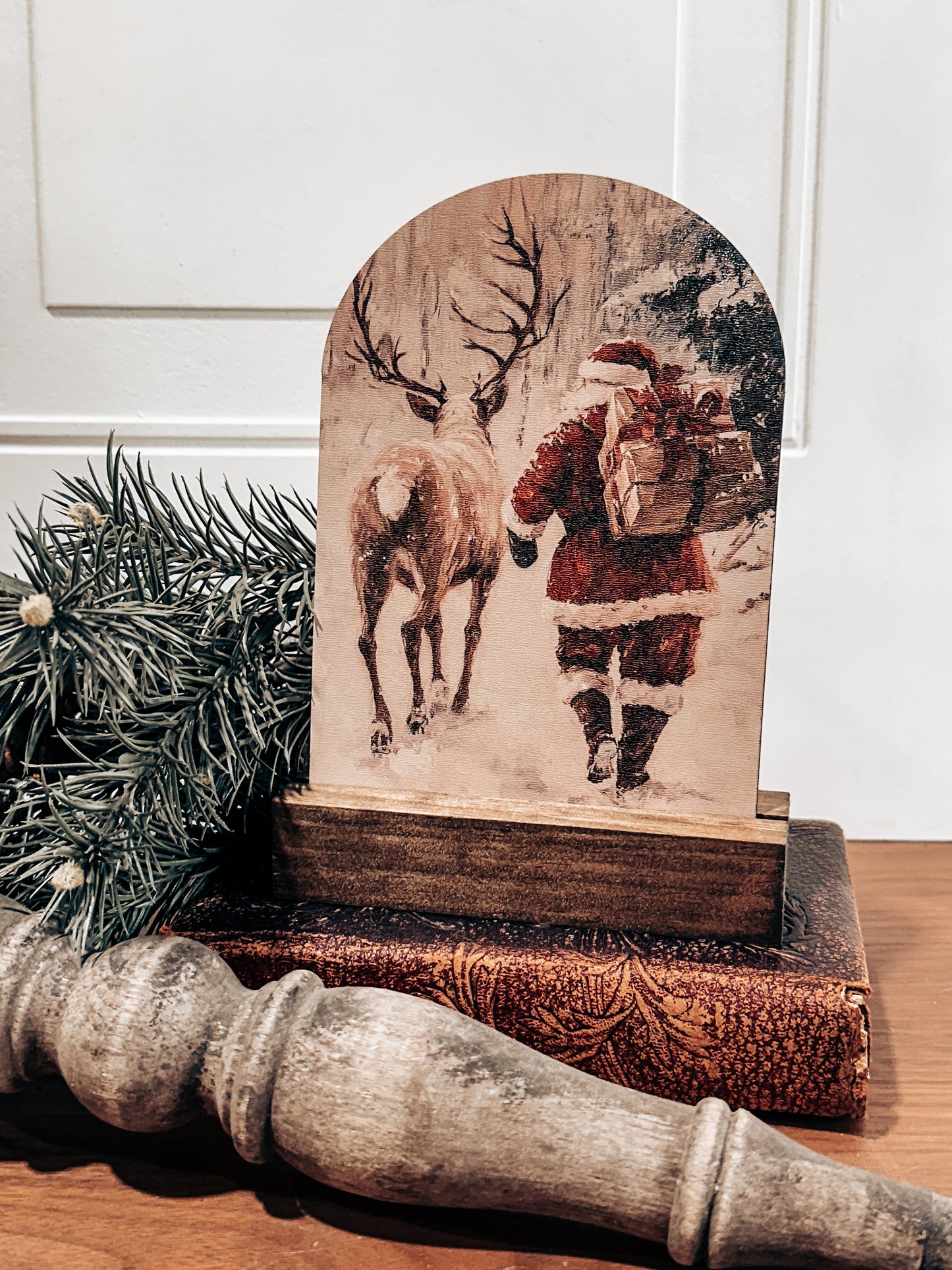 Rustic Santa &amp; Reindeer Wood Block — Vintage Christmas Déc