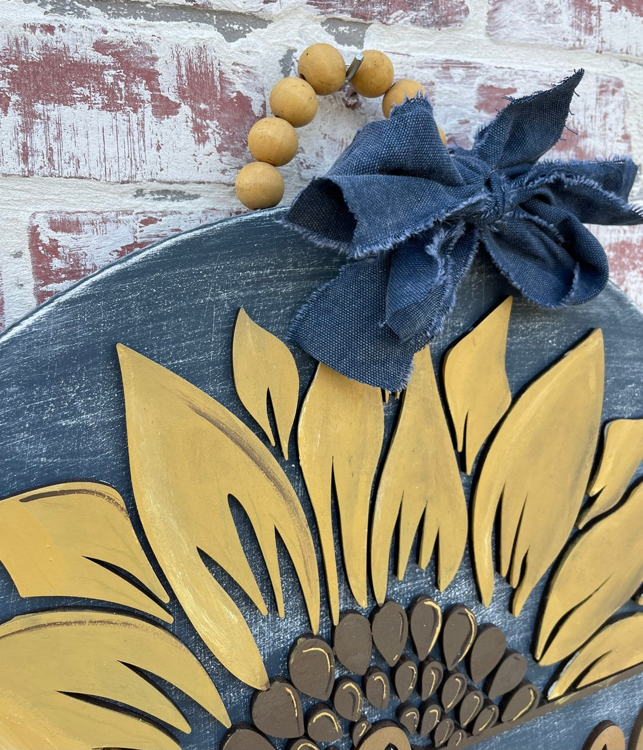 Adult DIY Art Kit - Sunflower Hello - 3D Round Door Hanger, 16 – Robyn  Smith Art Adventures